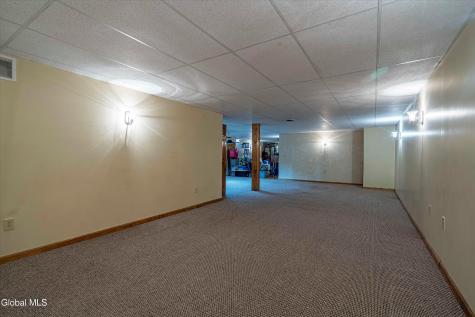 10 Snowberry Lane Gansevoort NY 12831