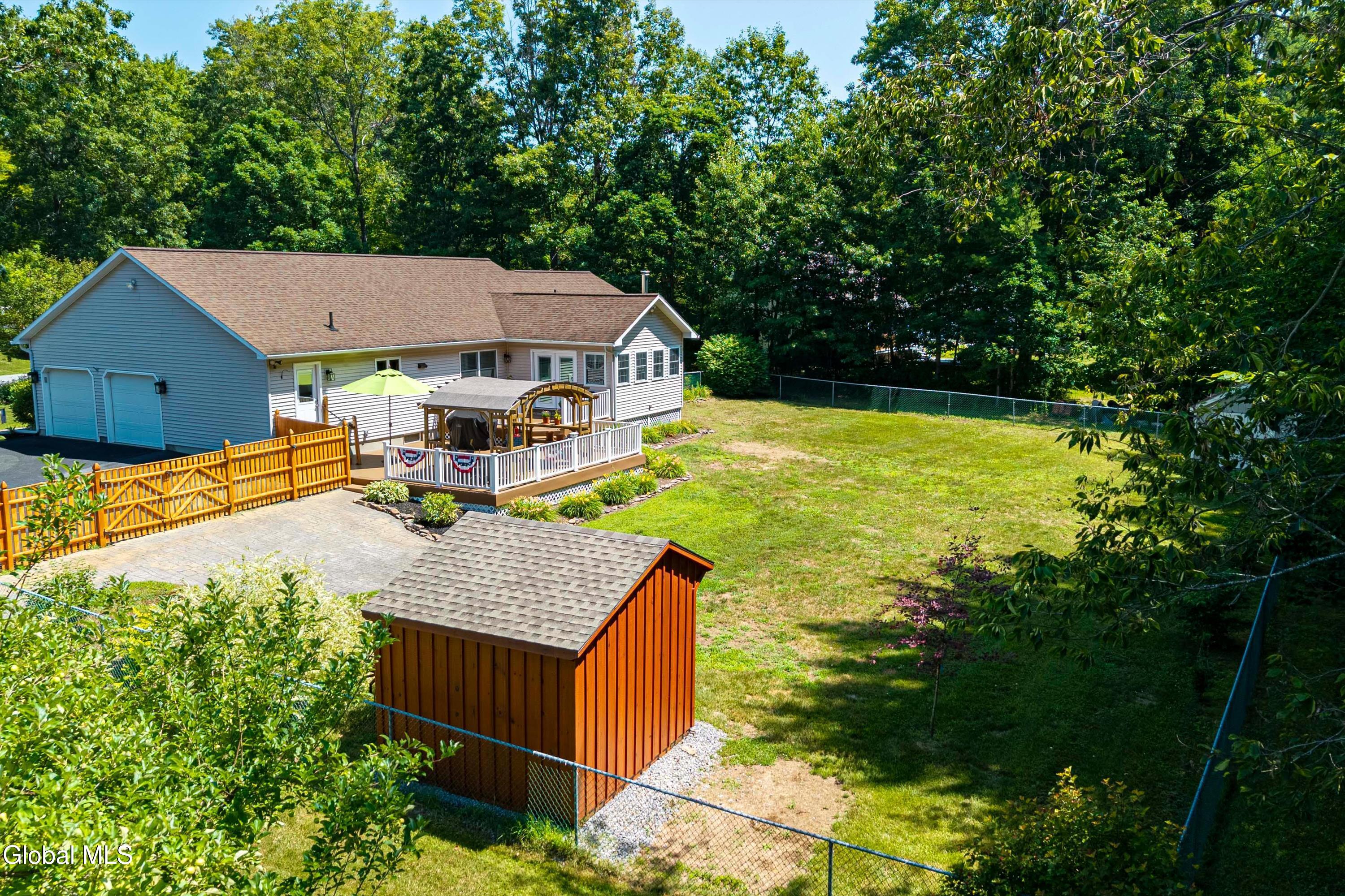 10 Snowberry Lane Gansevoort NY 12831