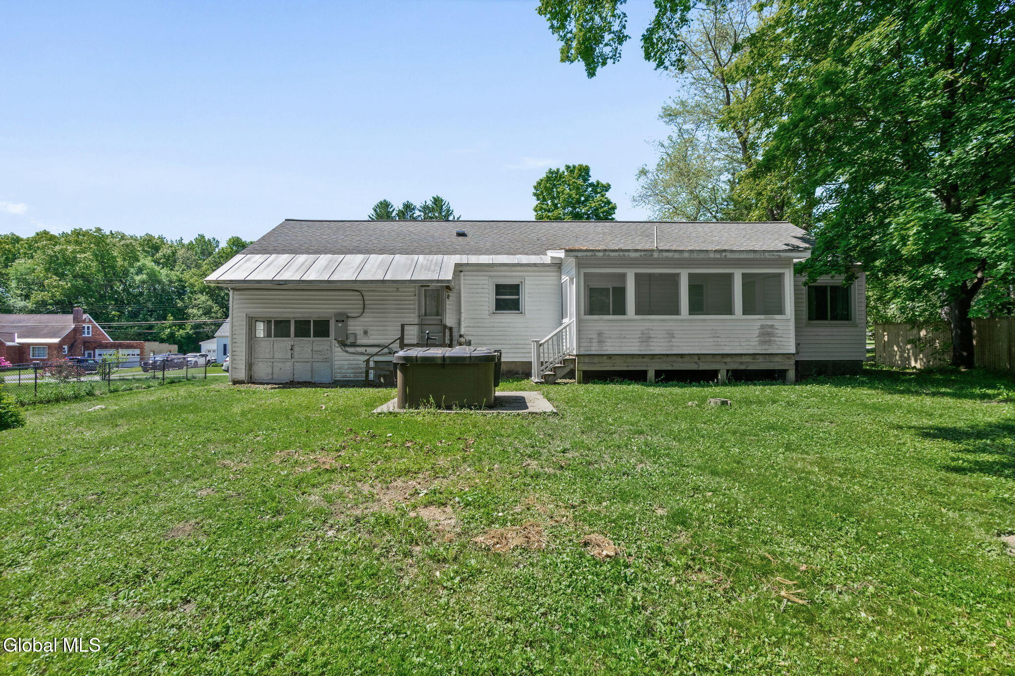 18 Edmel Road Schenectady NY 12302