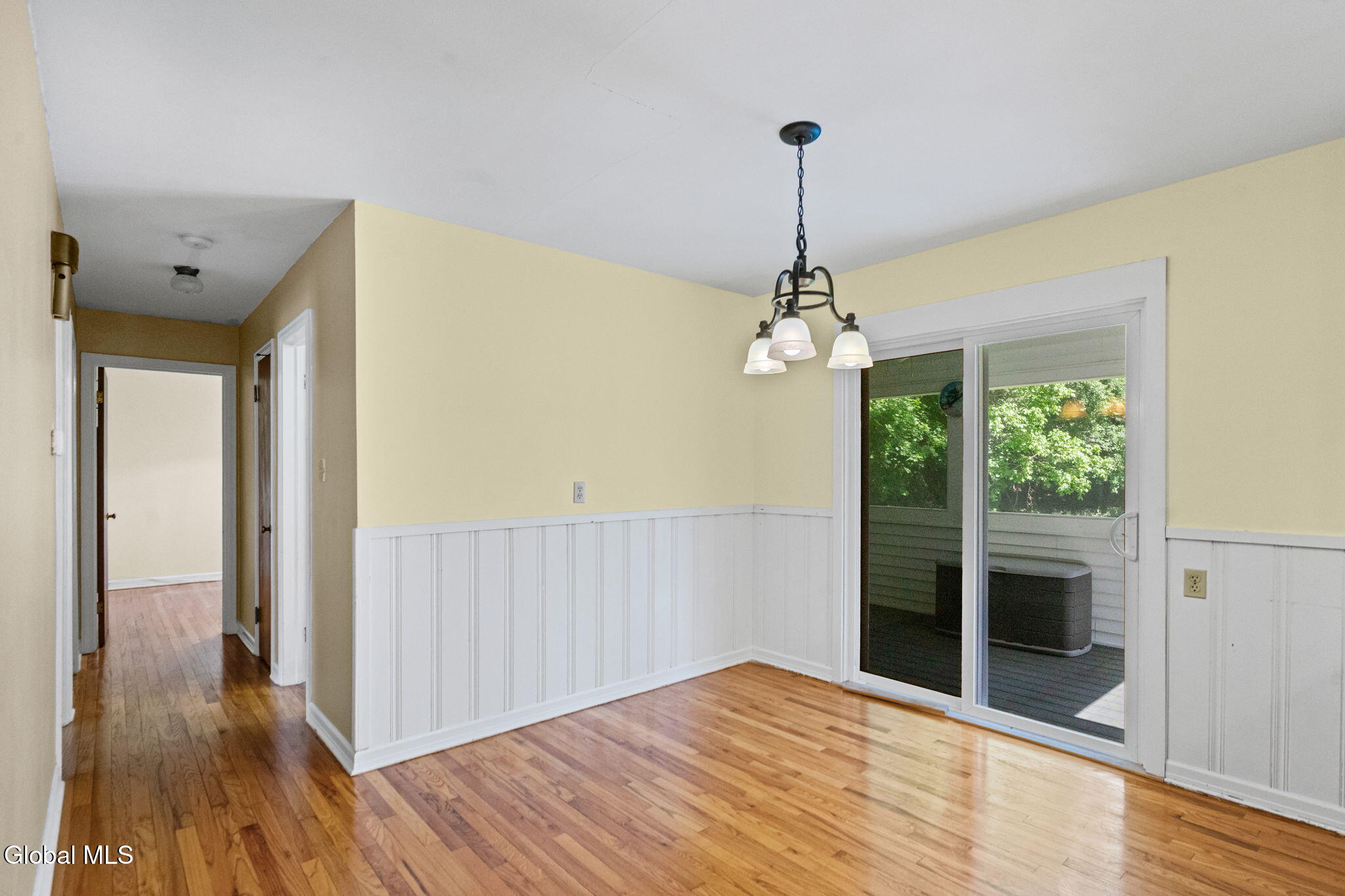 18 Edmel Road Schenectady NY 12302