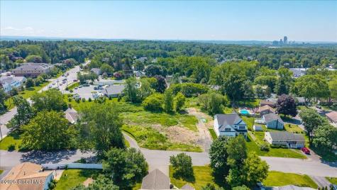 6 Wedgewood Drive Loudonville NY 12211