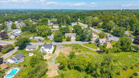 6 Wedgewood Drive Loudonville NY 12211