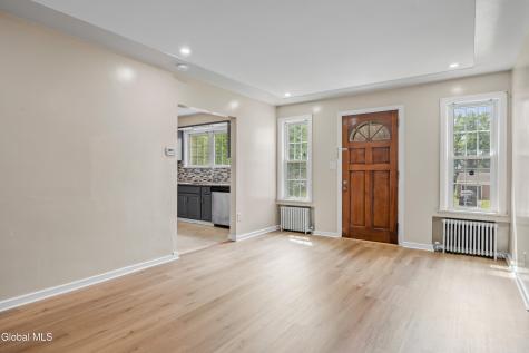131 Shaker Road Albany NY 12211