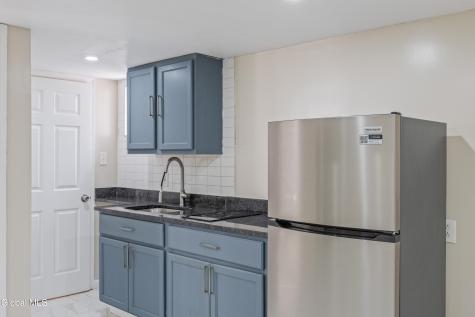 131 Shaker Road Albany NY 12211