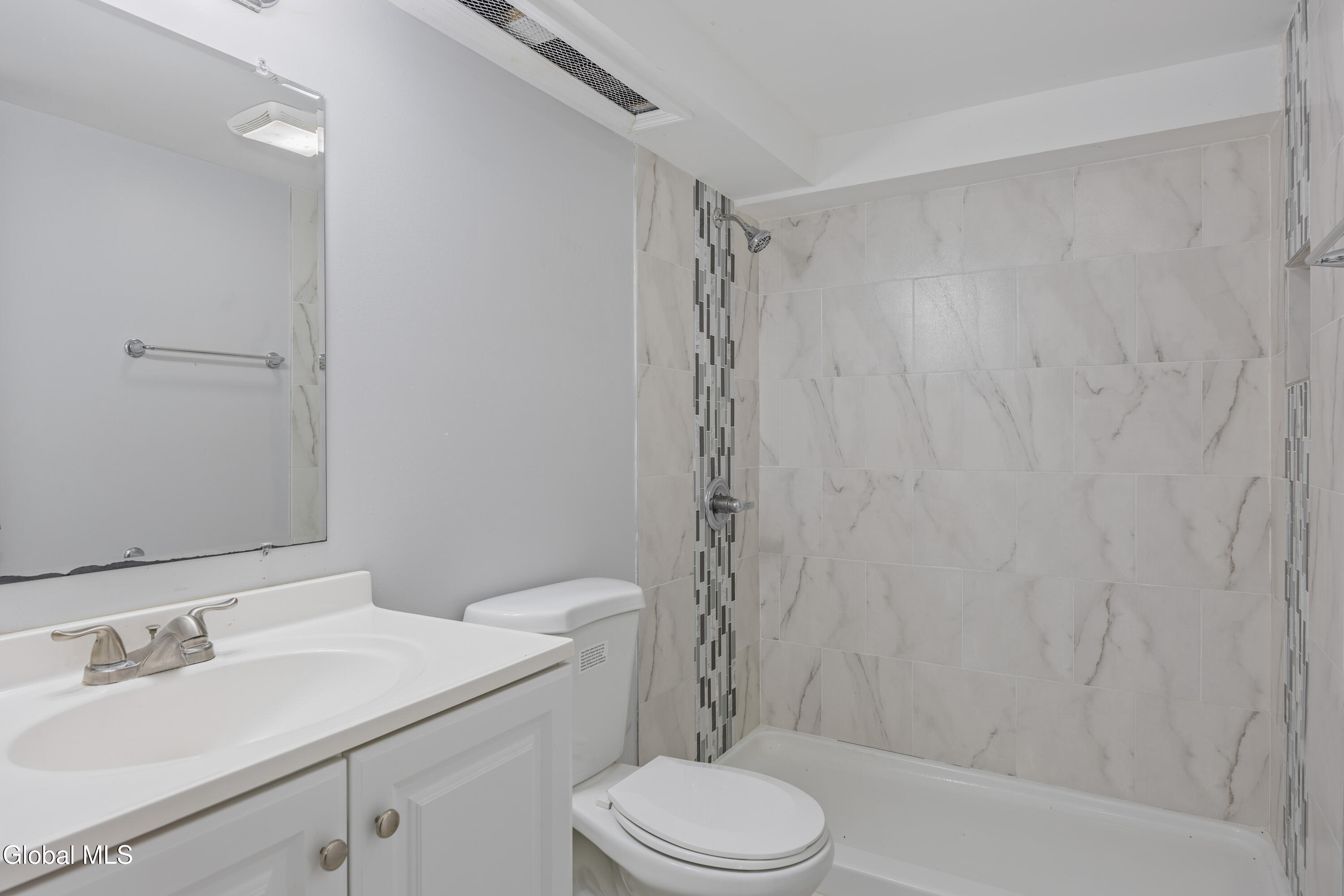 131 Shaker Road Albany NY 12211