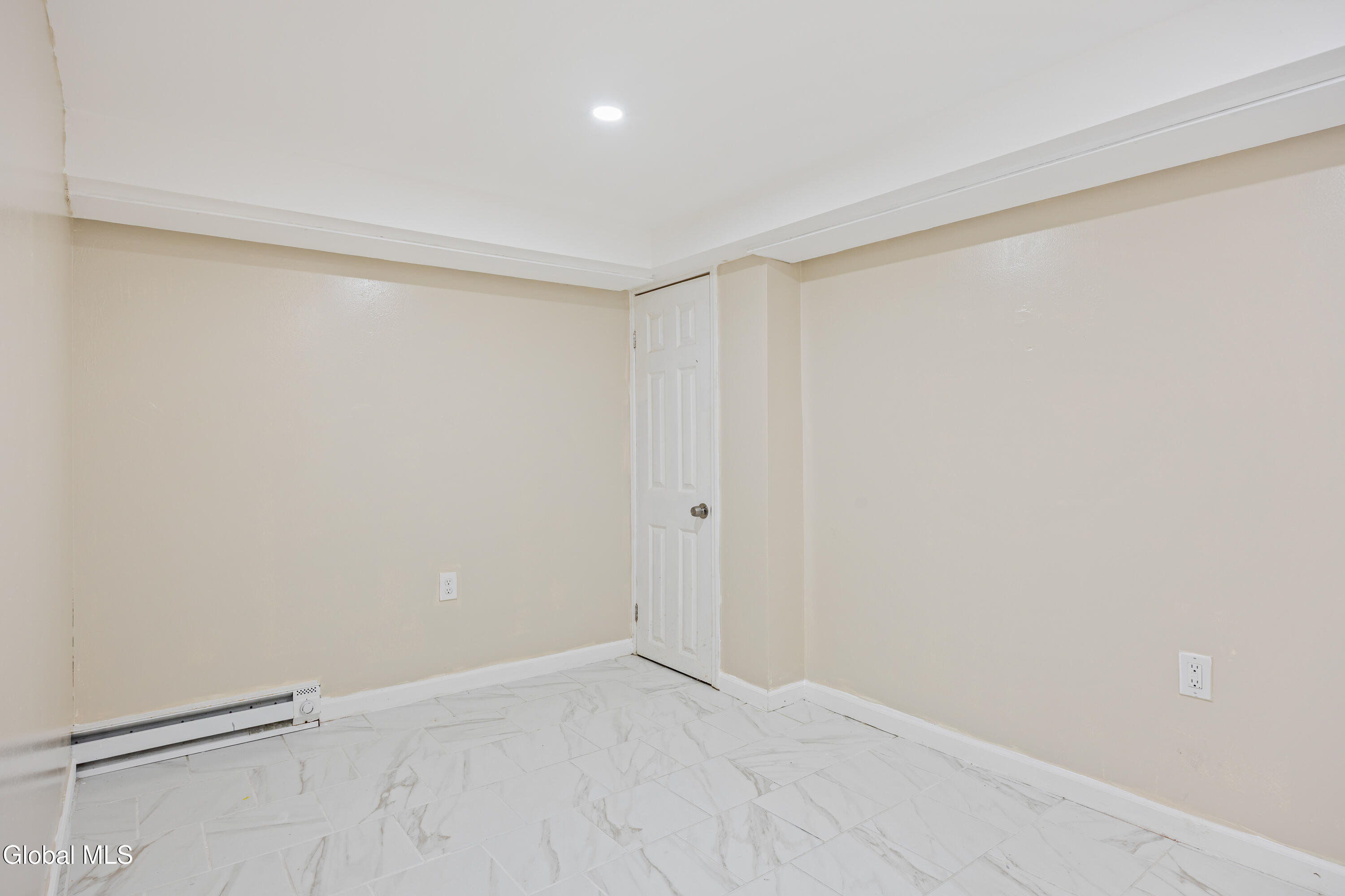 131 Shaker Road Albany NY 12211