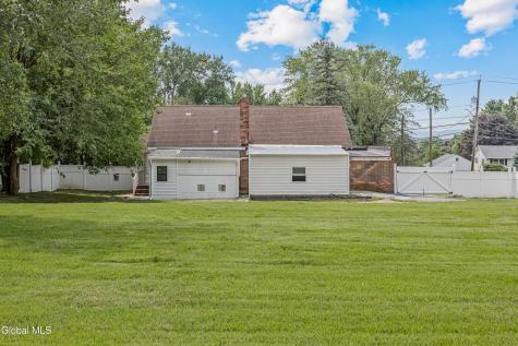 131 Shaker Road Albany NY 12211