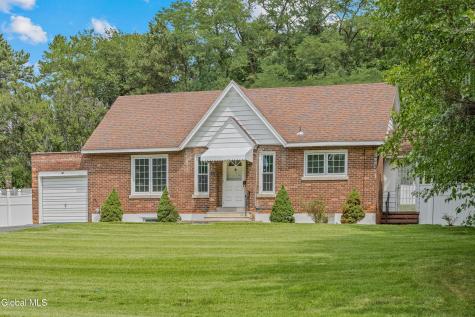 131 Shaker Road Albany NY 12211