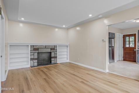 131 Shaker Road Albany NY 12211