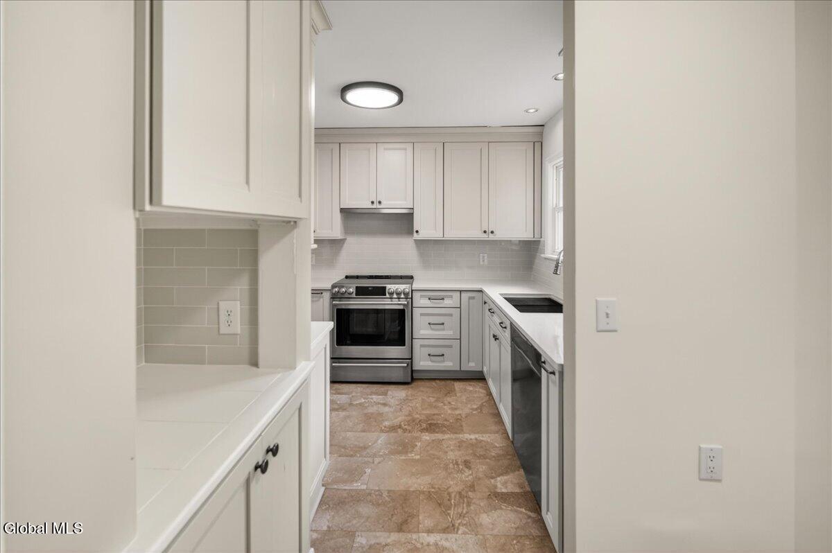 23 Herber Avenue Delmar NY 12054