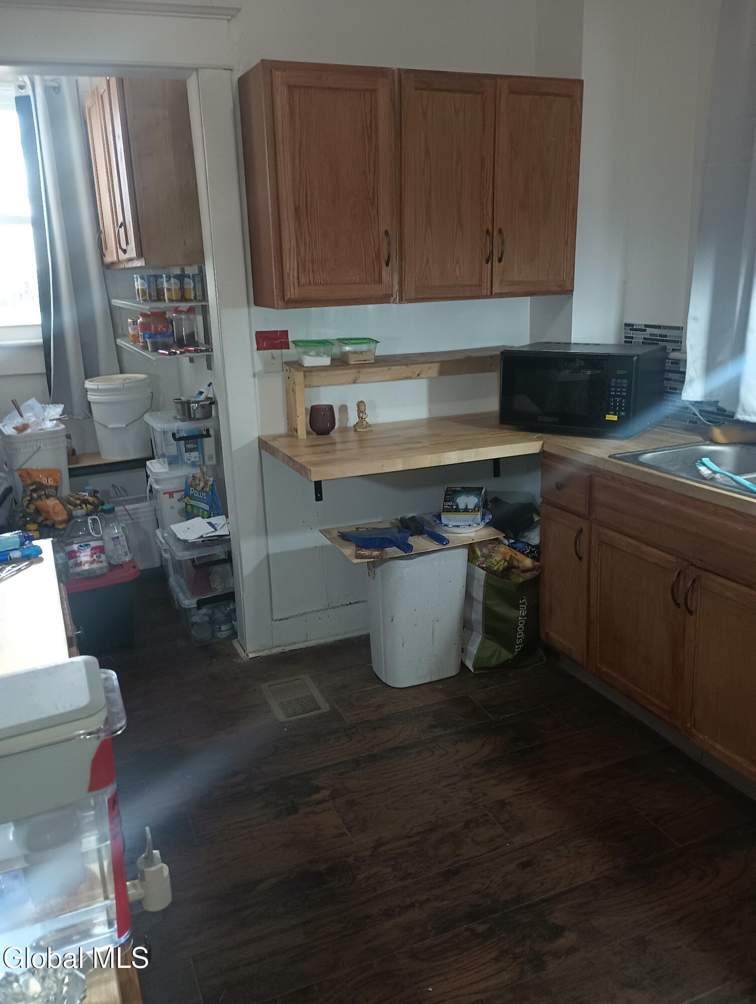 81 N Manning Boulevard Albany NY 12206