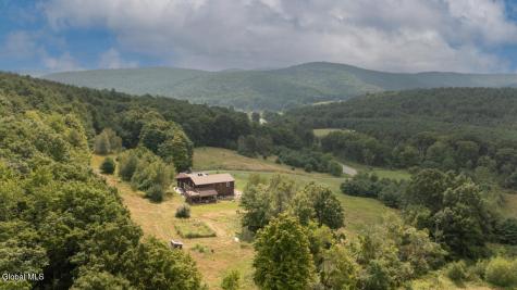 4143 Ny-7 Hoosick Falls NY 12090