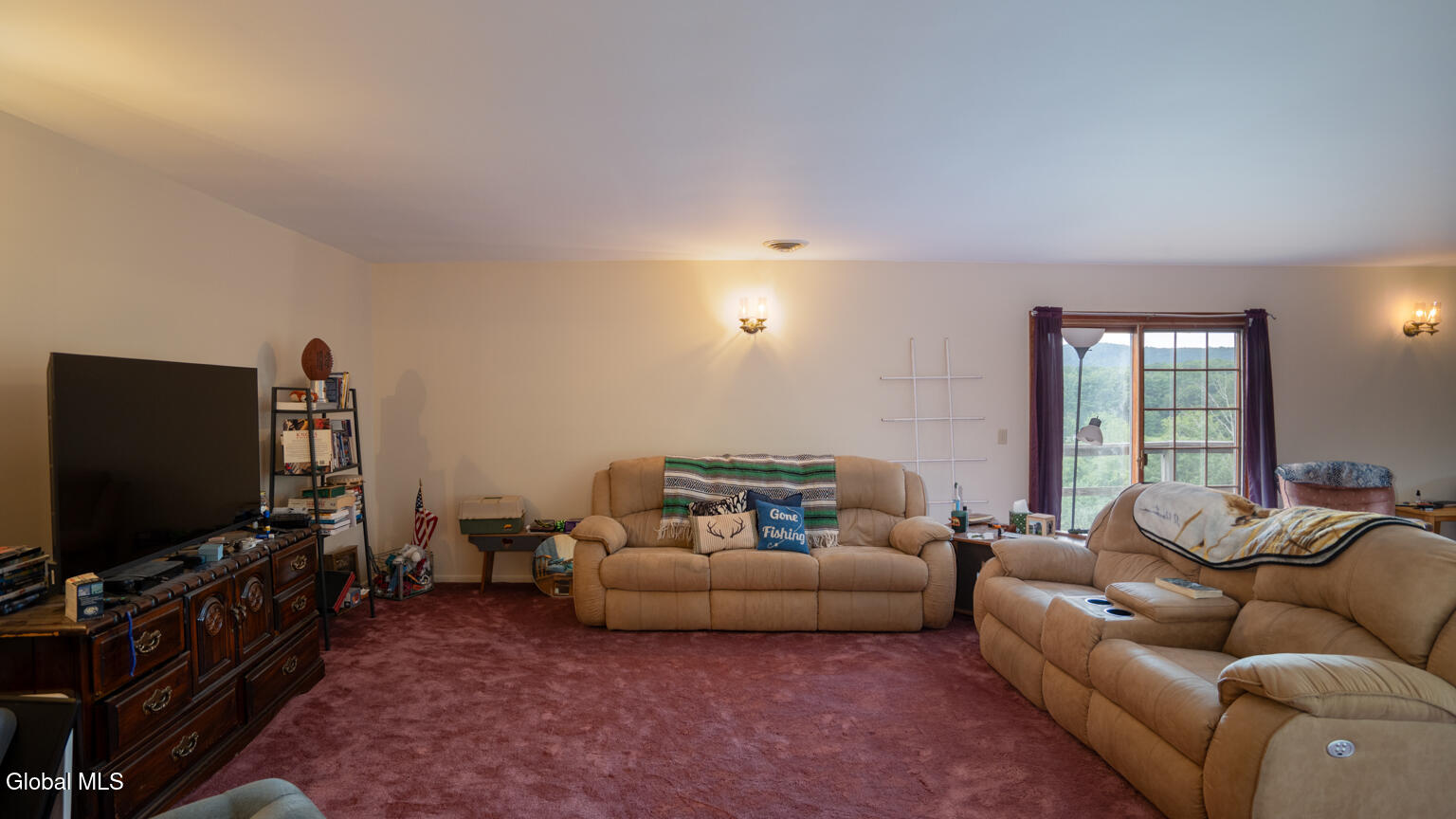 4143 Ny-7 Hoosick Falls NY 12090
