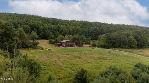 4143 Ny-7 Hoosick Falls NY 12090