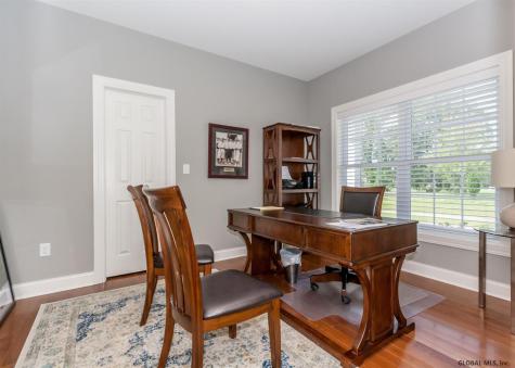 69 Lakepointe Way Saratoga Springs NY 12866
