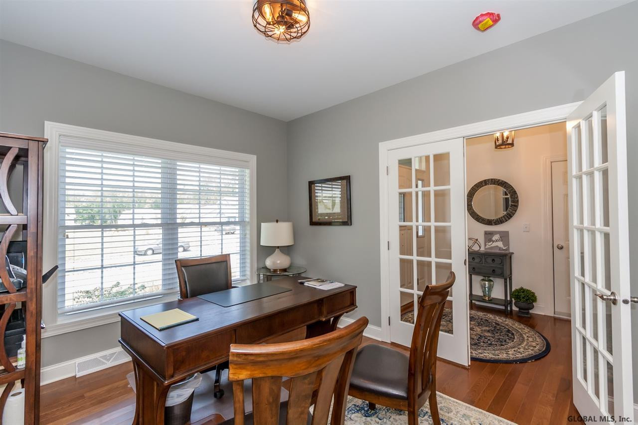 69 Lakepointe Way Saratoga Springs NY 12866