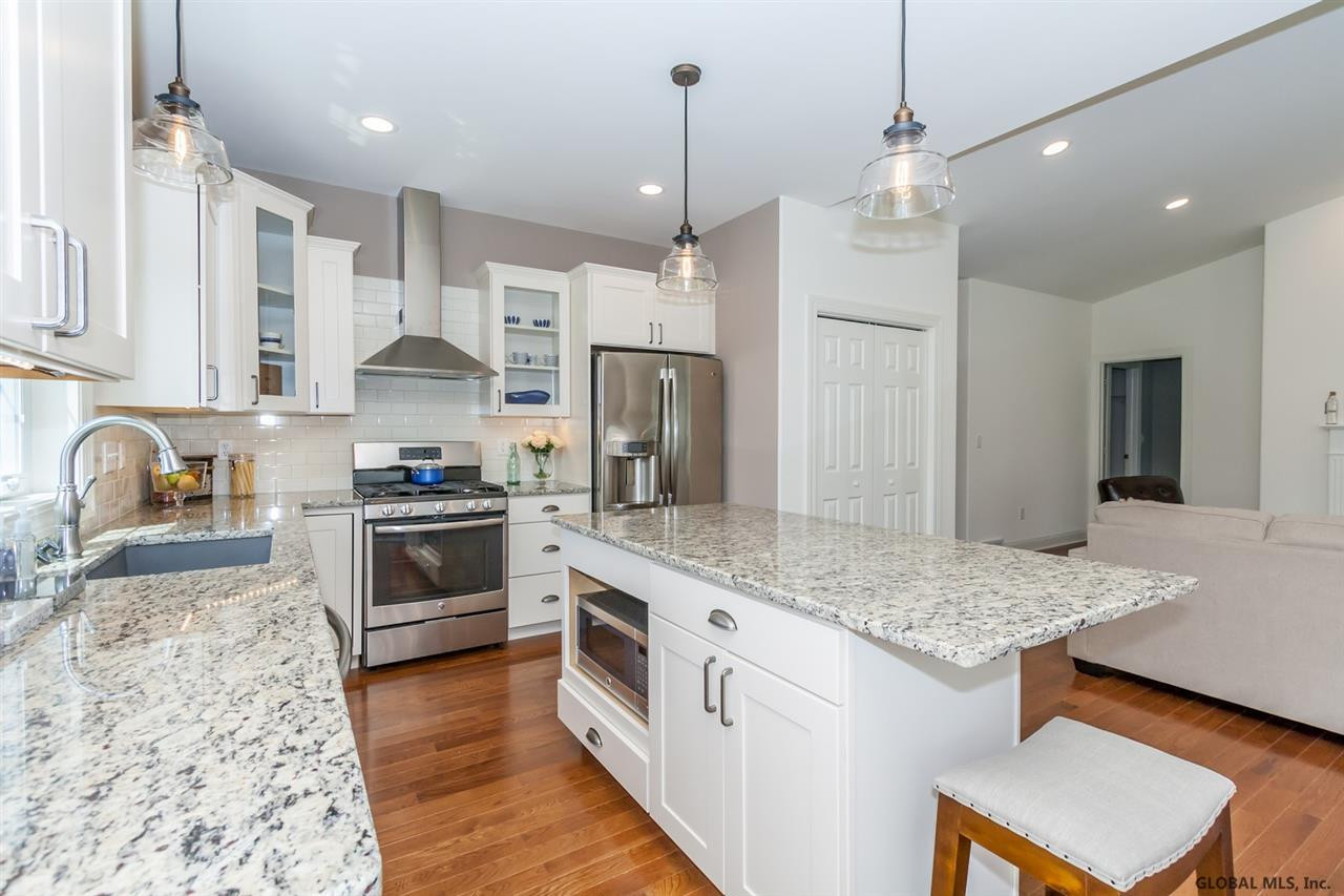 69 Lakepointe Way Saratoga Springs NY 12866