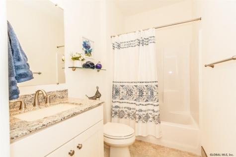 69 Lakepointe Way Saratoga Springs NY 12866
