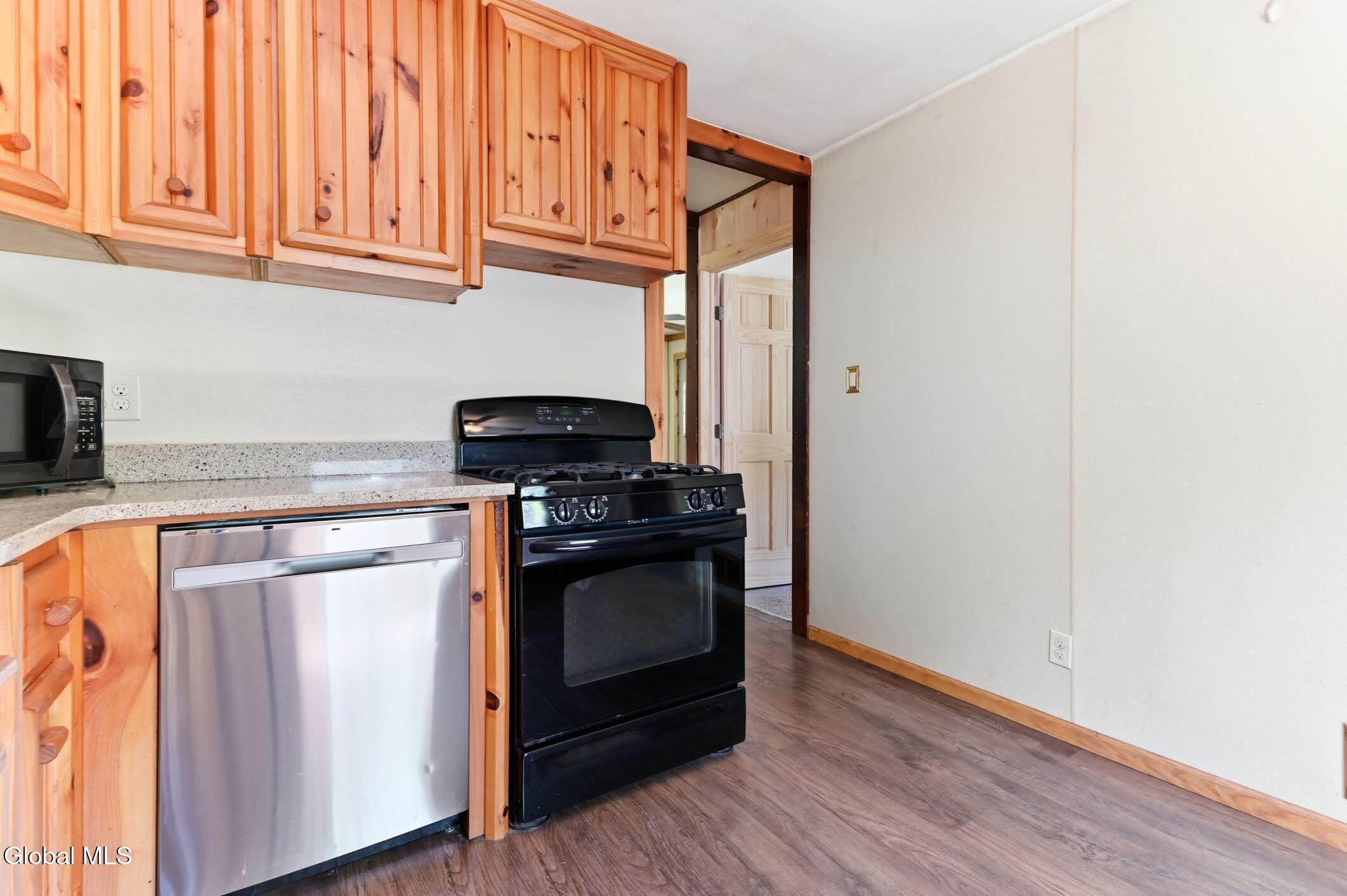 1906 Ny-10 Caroga Lake NY 12032