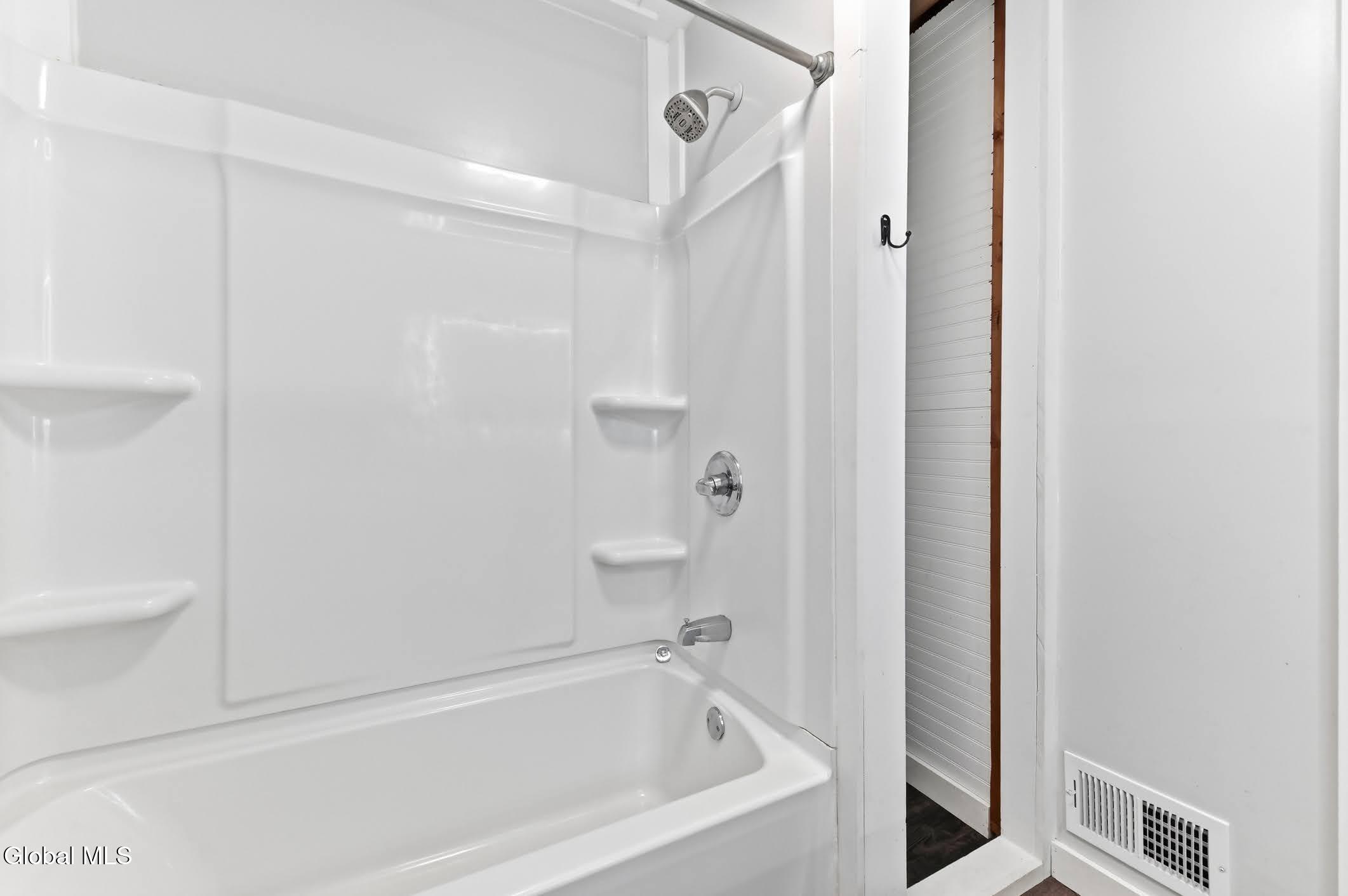 1906 Ny-10 Caroga Lake NY 12032
