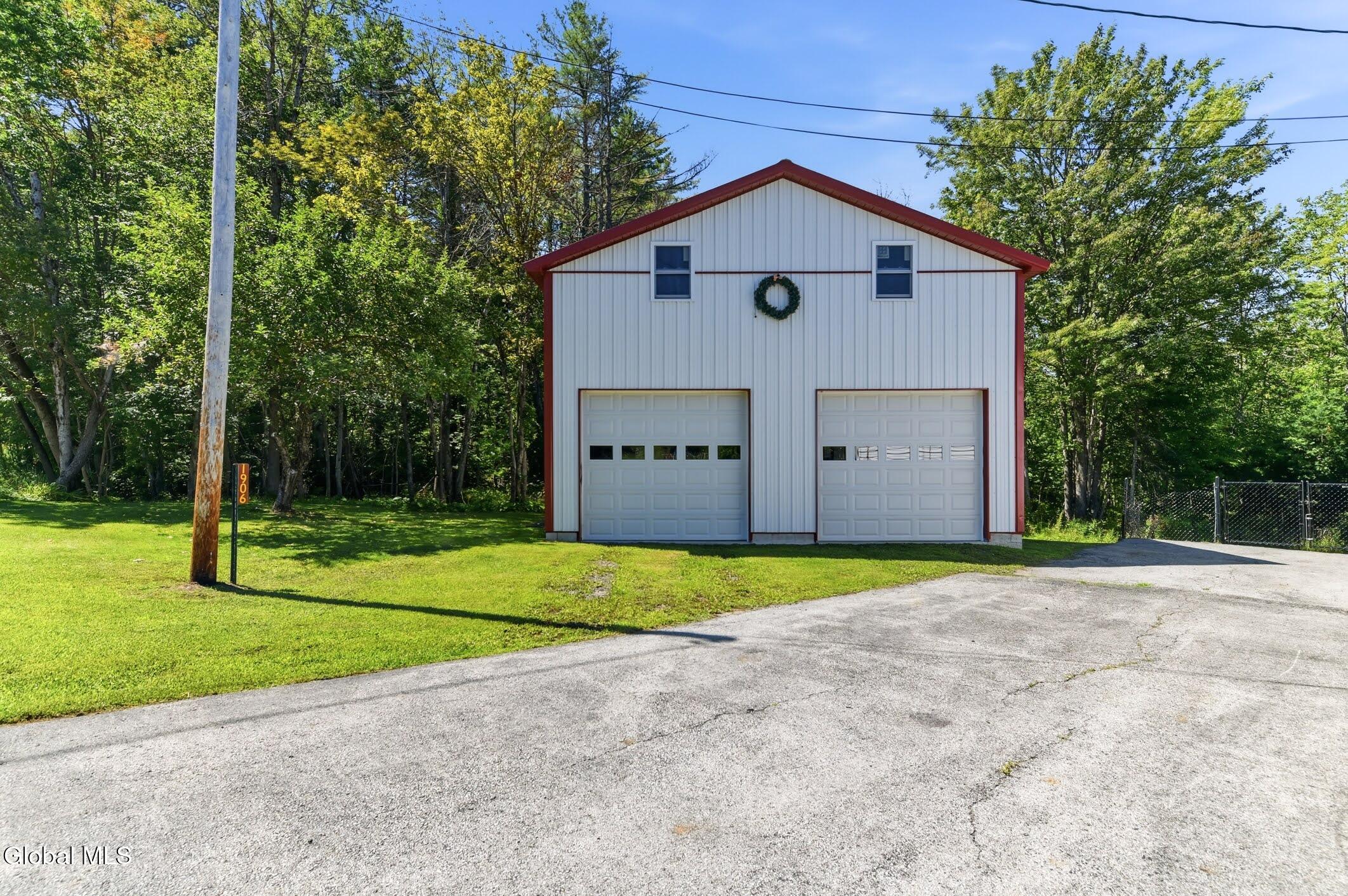 1906 Ny-10 Caroga Lake NY 12032