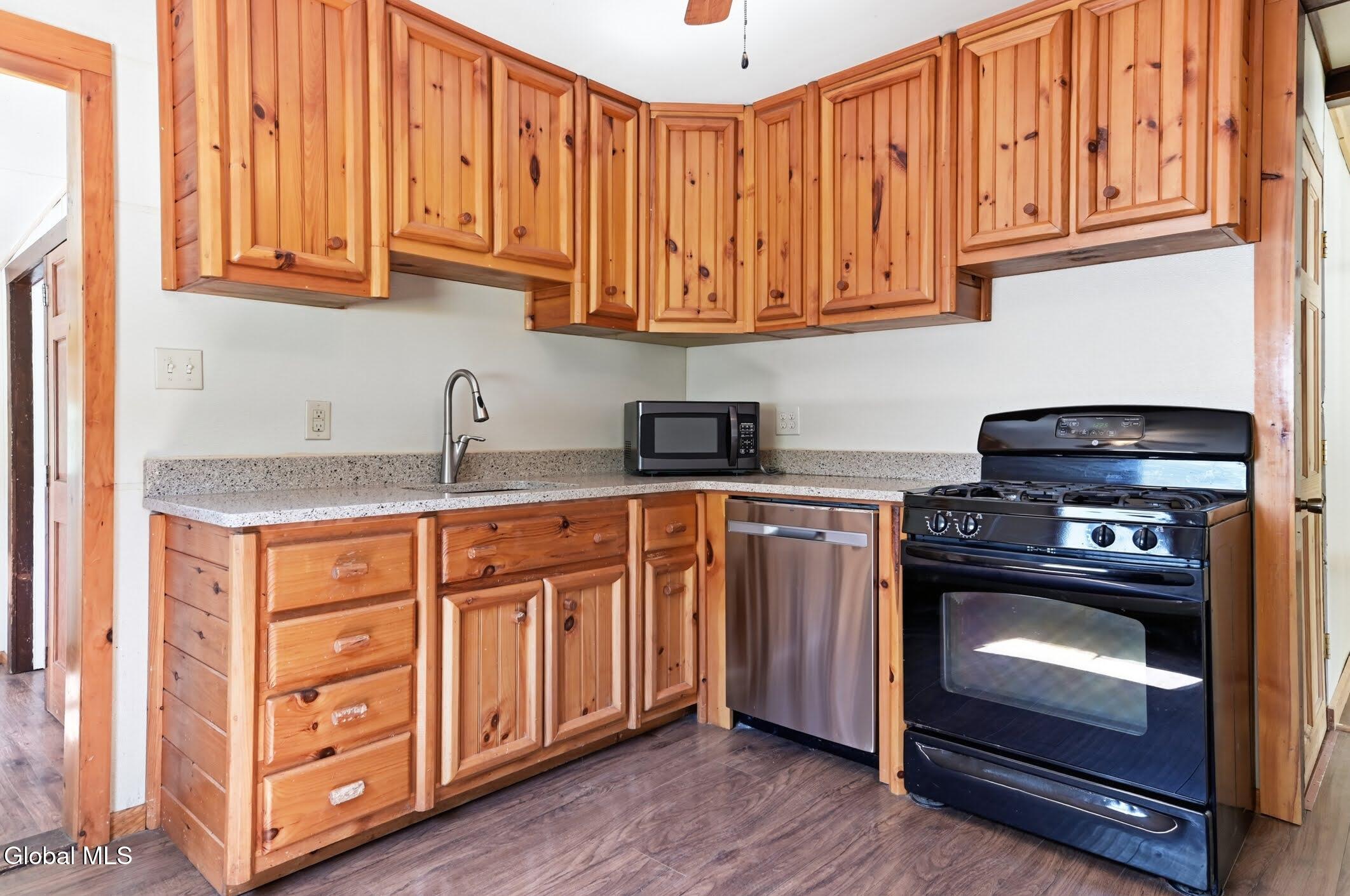 1906 Ny-10 Caroga Lake NY 12032