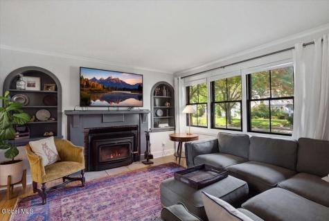 25 Buckingham Drive Albany NY 12208