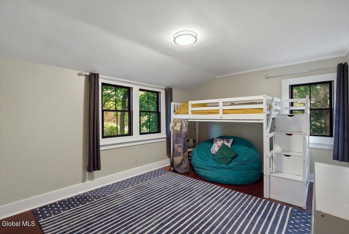 25 Buckingham Drive Albany NY 12208