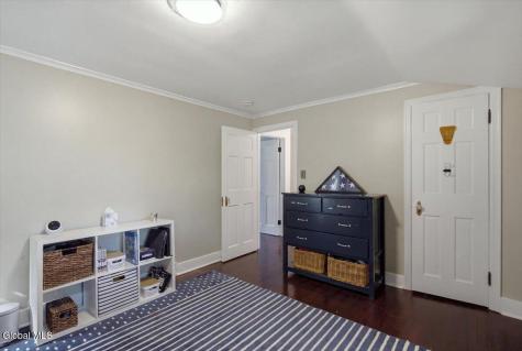 25 Buckingham Drive Albany NY 12208