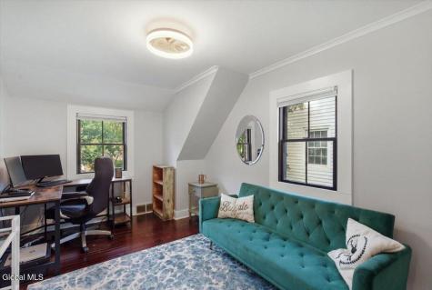25 Buckingham Drive Albany NY 12208