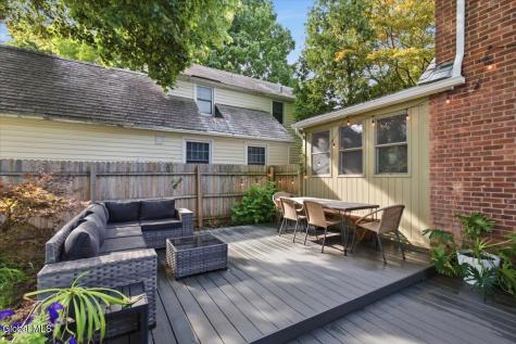 25 Buckingham Drive Albany NY 12208