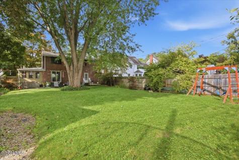 25 Buckingham Drive Albany NY 12208