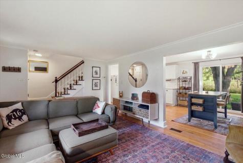 25 Buckingham Drive Albany NY 12208