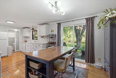 25 Buckingham Drive Albany NY 12208