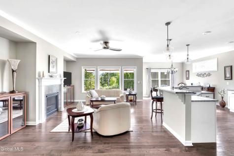 67 Somerset Drive Mechanicville NY 12118