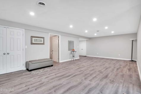 67 Somerset Drive Mechanicville NY 12118