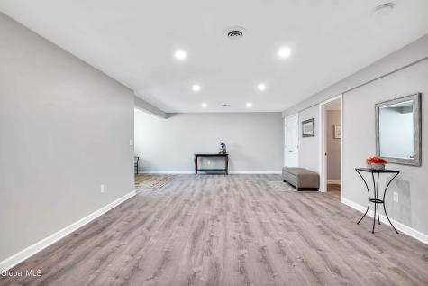 67 Somerset Drive Mechanicville NY 12118