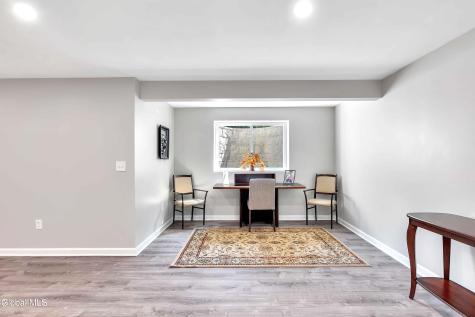 67 Somerset Drive Mechanicville NY 12118