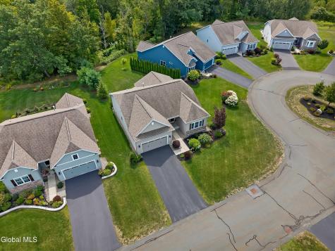 67 Somerset Drive Mechanicville NY 12118