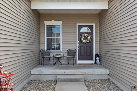 67 Somerset Drive Mechanicville NY 12118