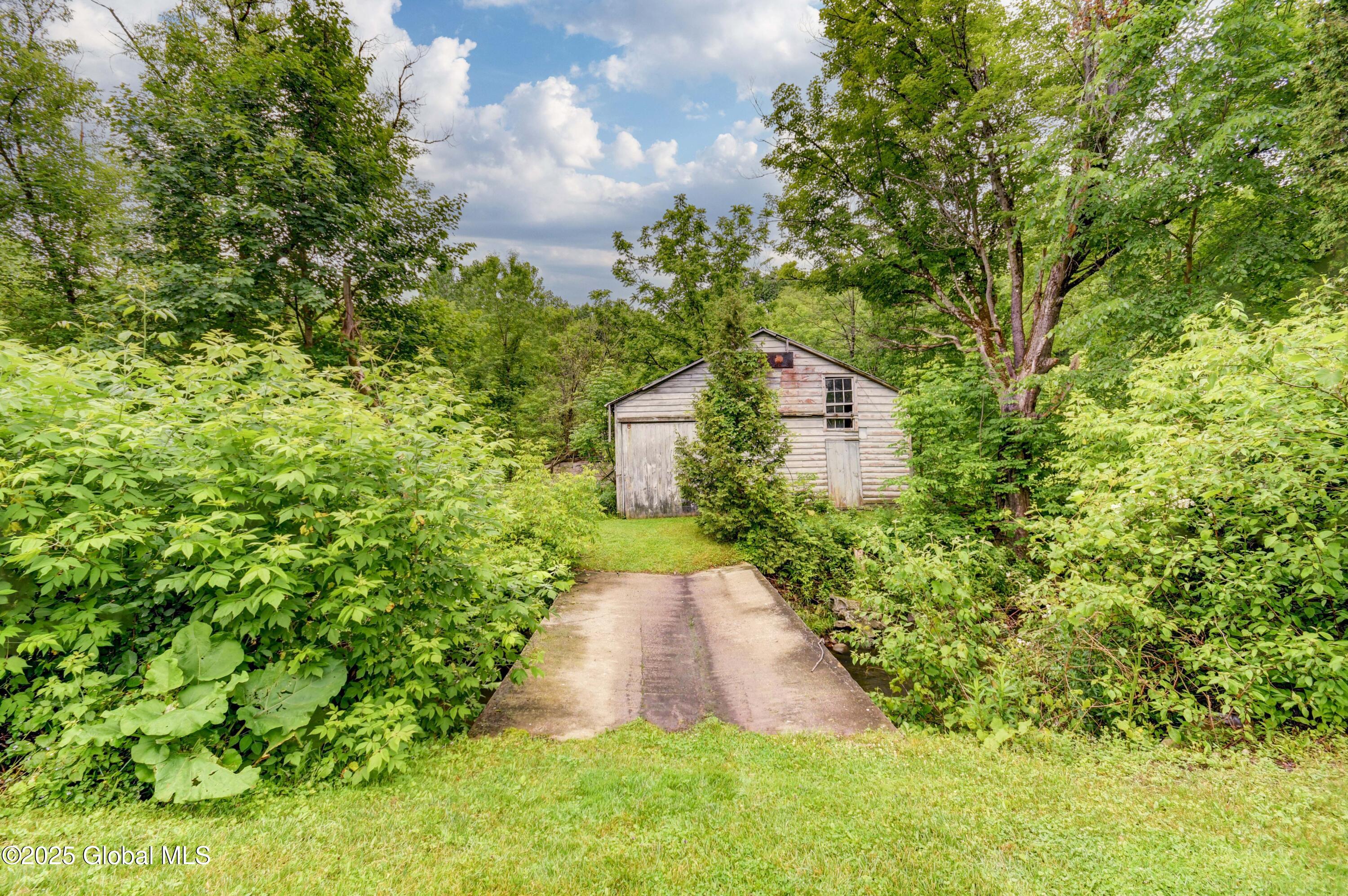 448 State Highway 334 Johnstown NY 12095