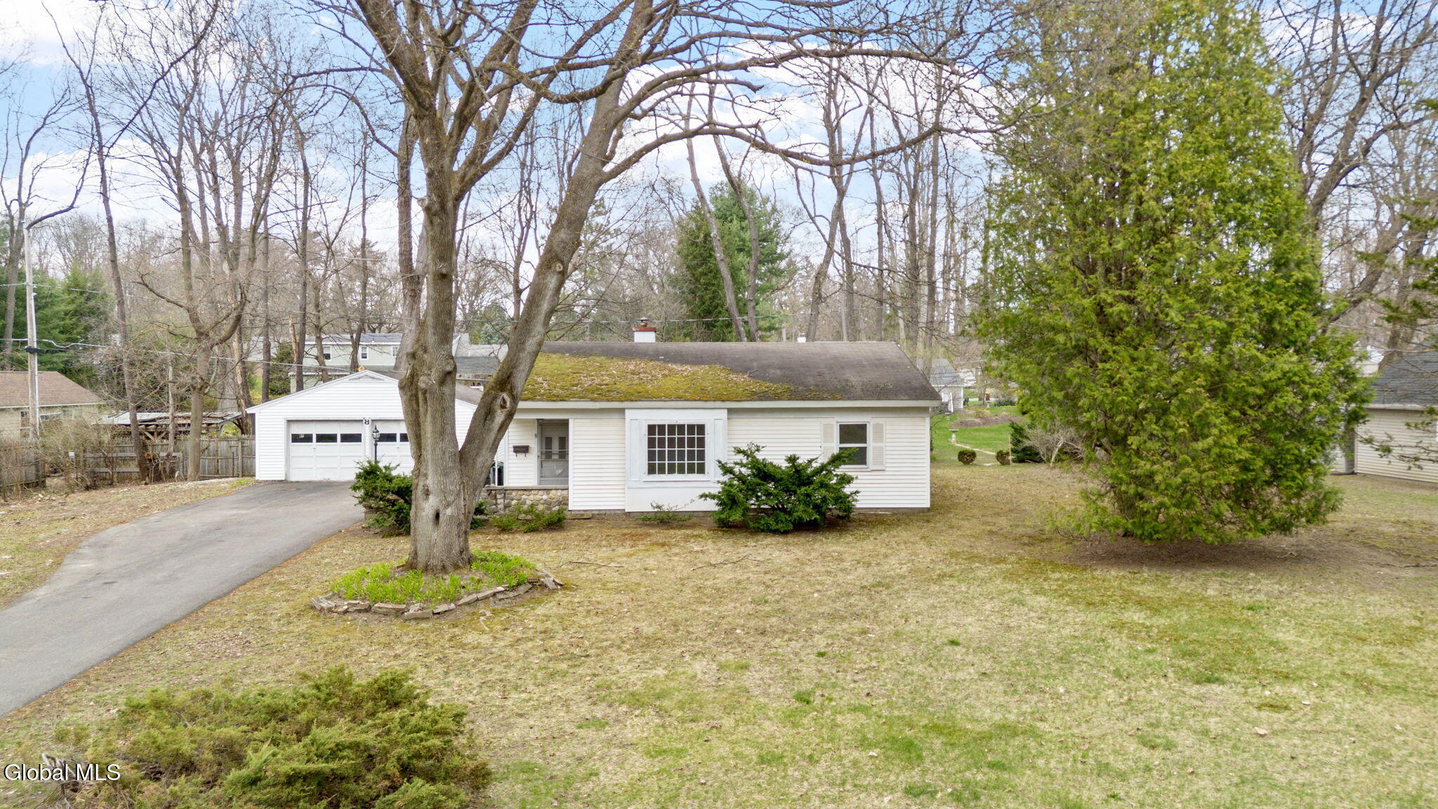 8 Clover Lane Loudonville NY 12211