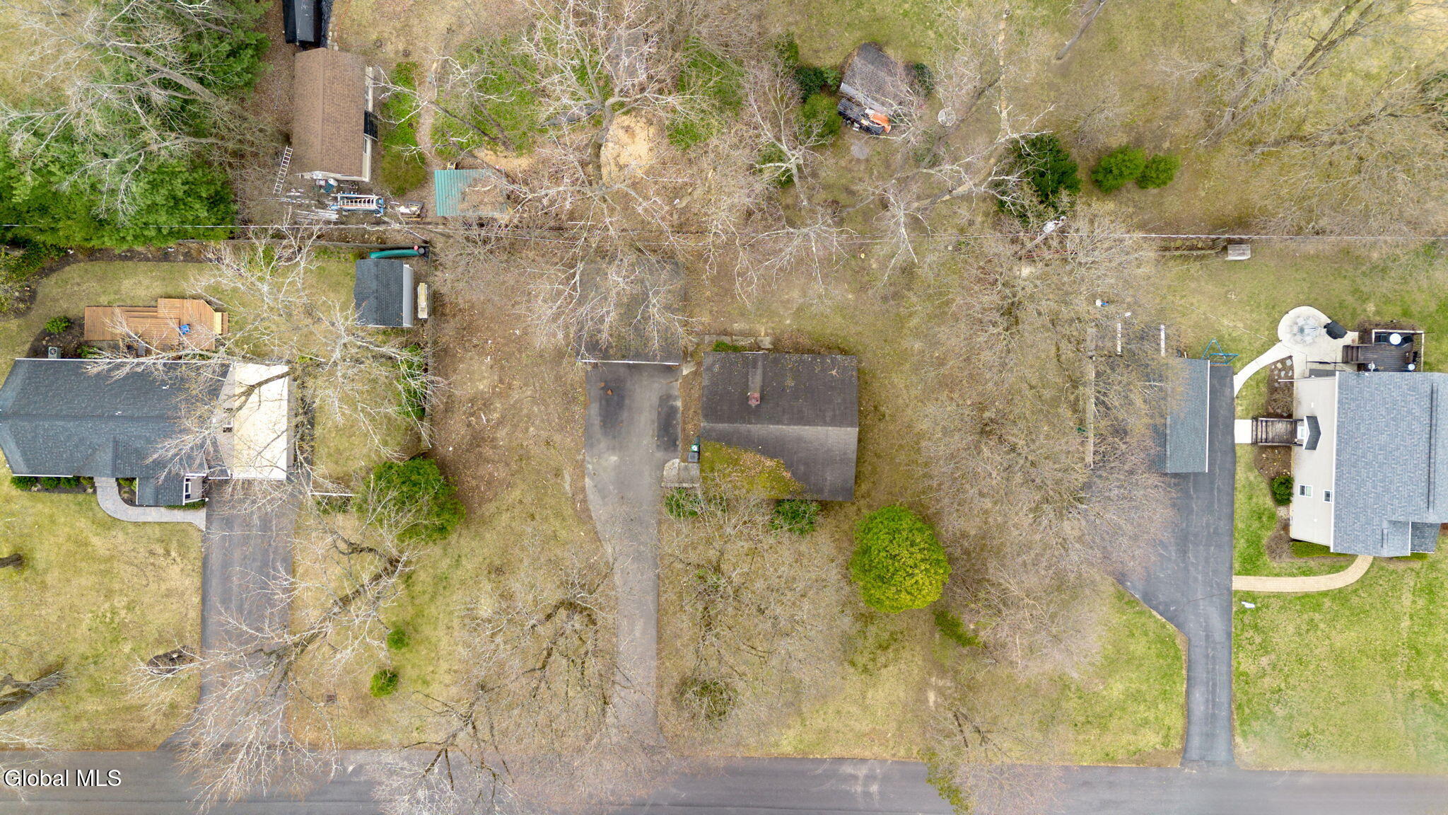 8 Clover Lane Loudonville NY 12211