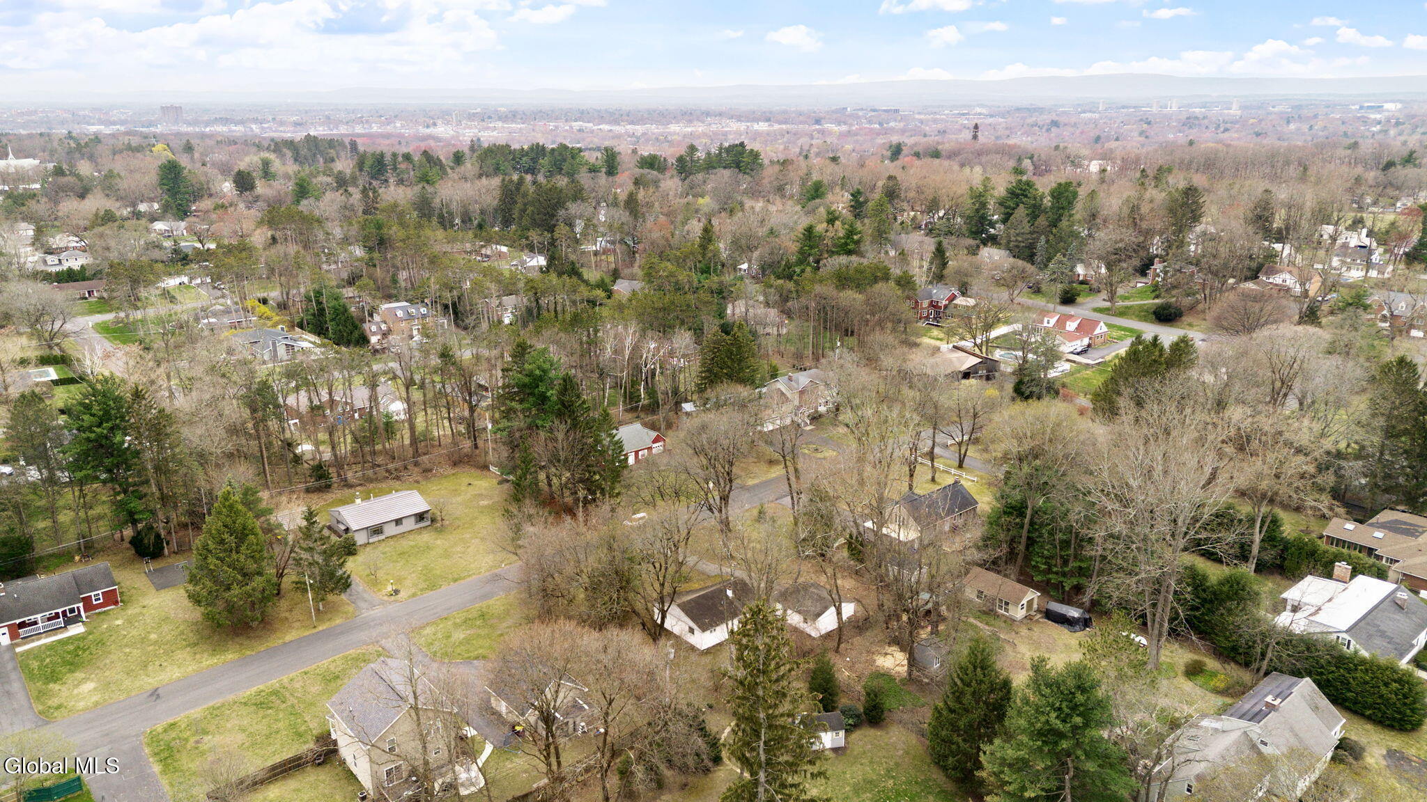 8 Clover Lane Loudonville NY 12211