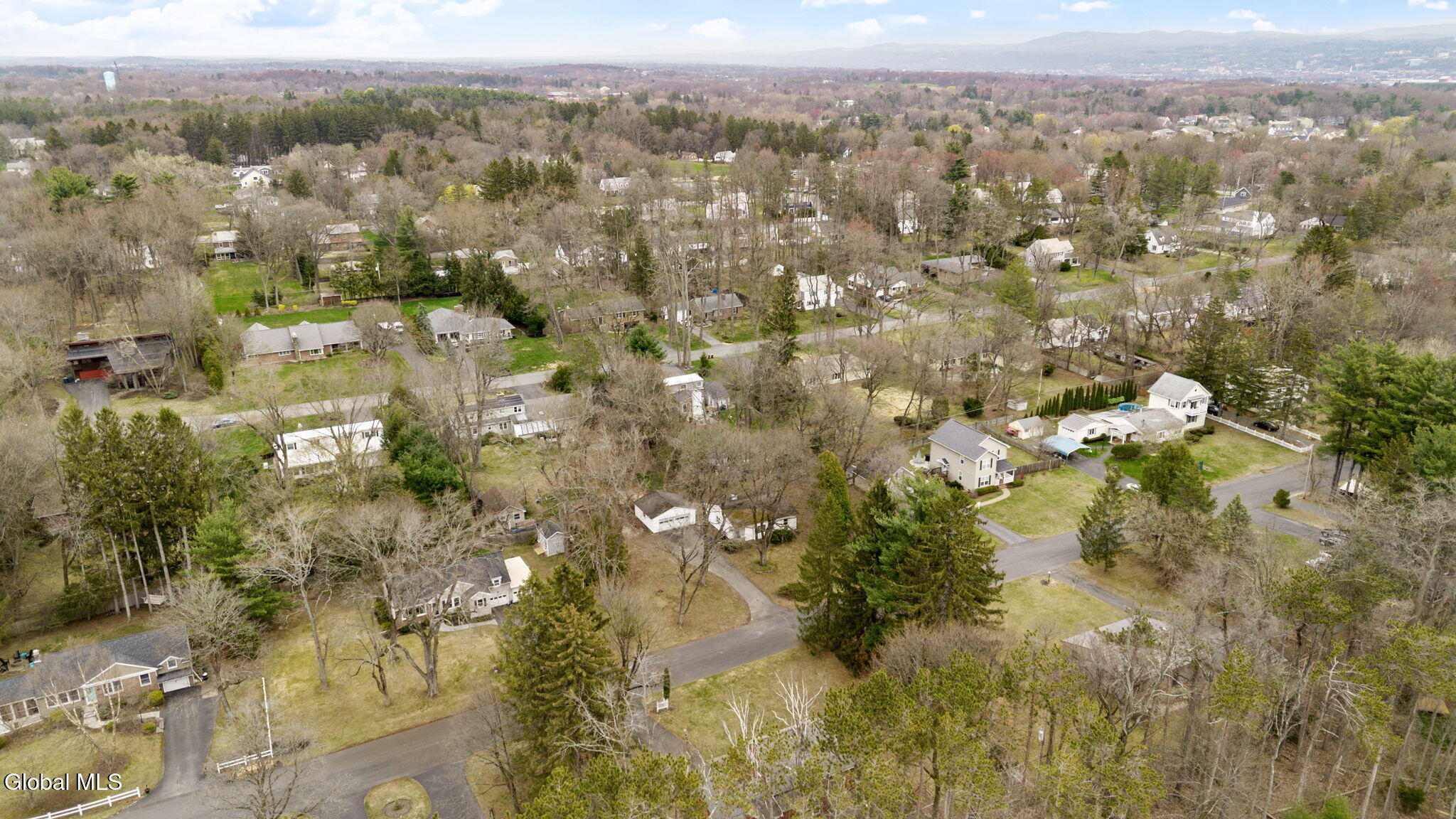 8 Clover Lane Loudonville NY 12211