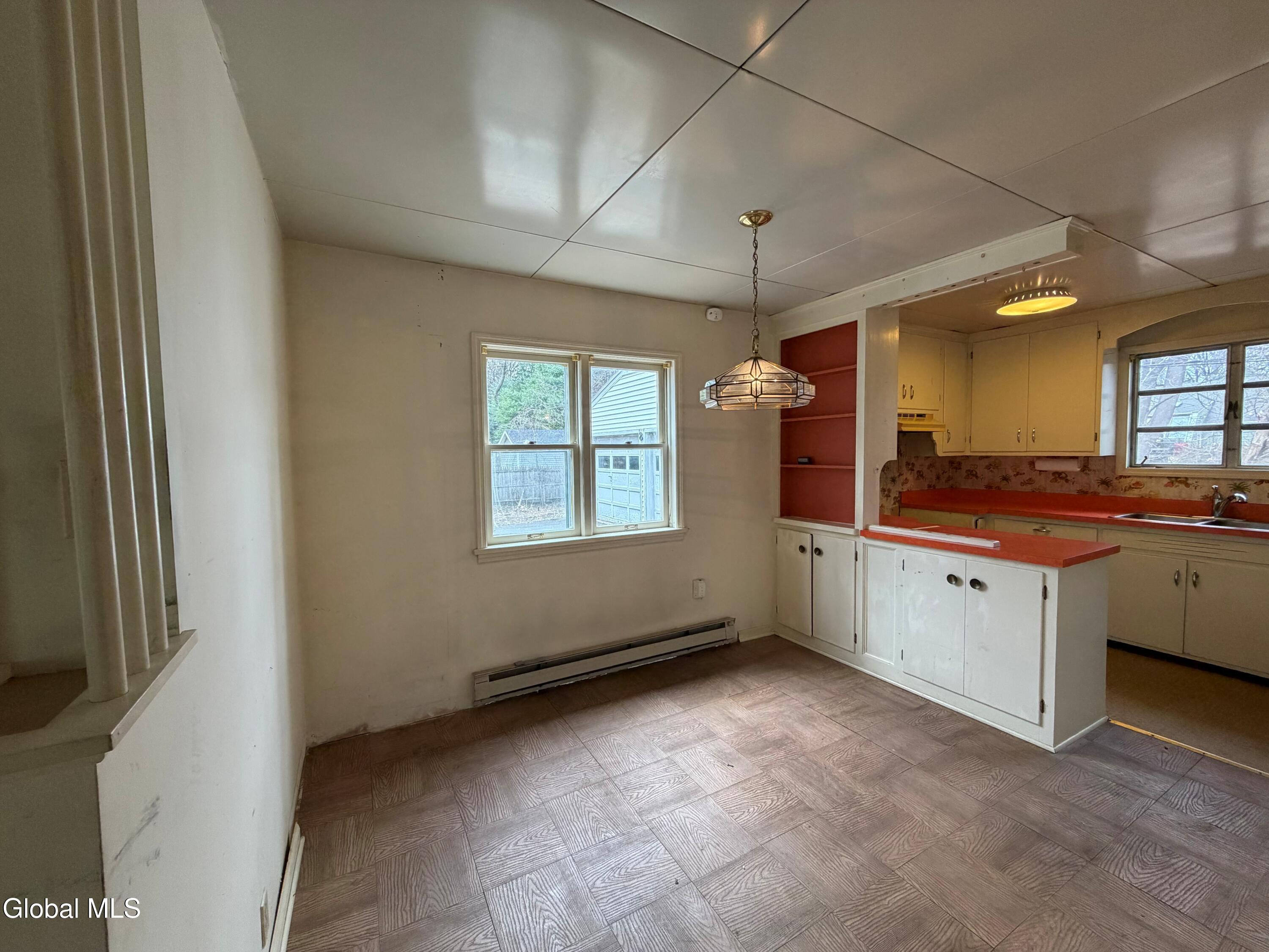 8 Clover Lane Loudonville NY 12211