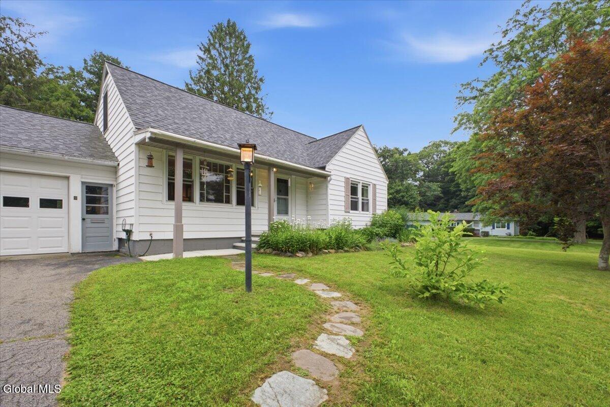 9 David Drive Schenectady NY 12302