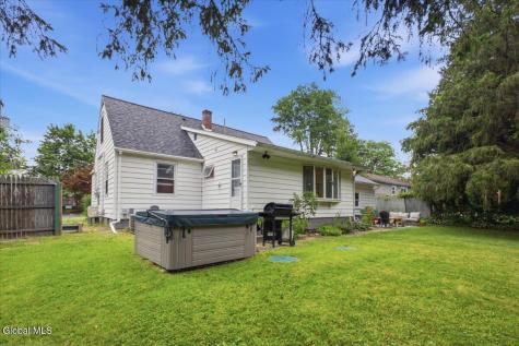 9 David Drive Schenectady NY 12302