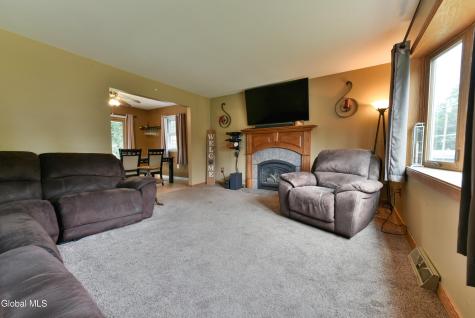 41 Margaret Drive Ballston Spa NY 12020