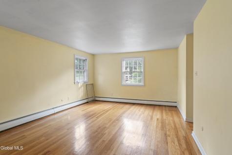 193 Pine Ridge Drive Guilderland NY 12084